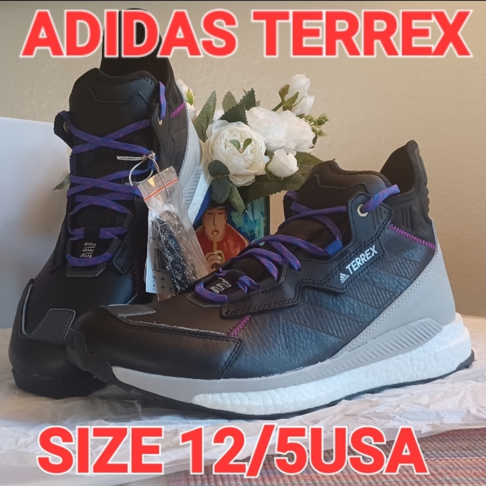 Adidas Terrex Free Hyperblue MID Ashtonising Sneakers Size 12/5USA Beautiful!